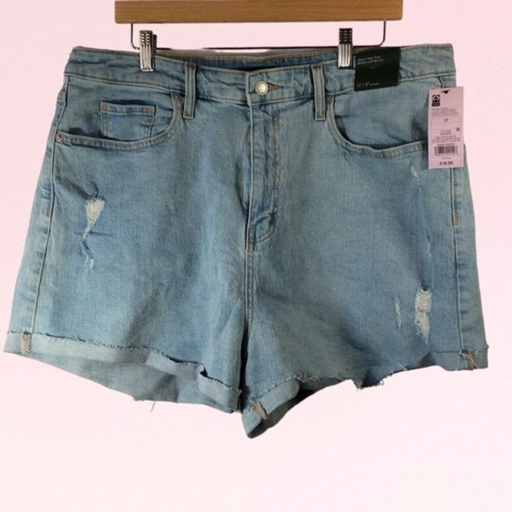 Wild Fable Super High Rise Rolled Cuff Shorts Distressed Look Size 17 NWT